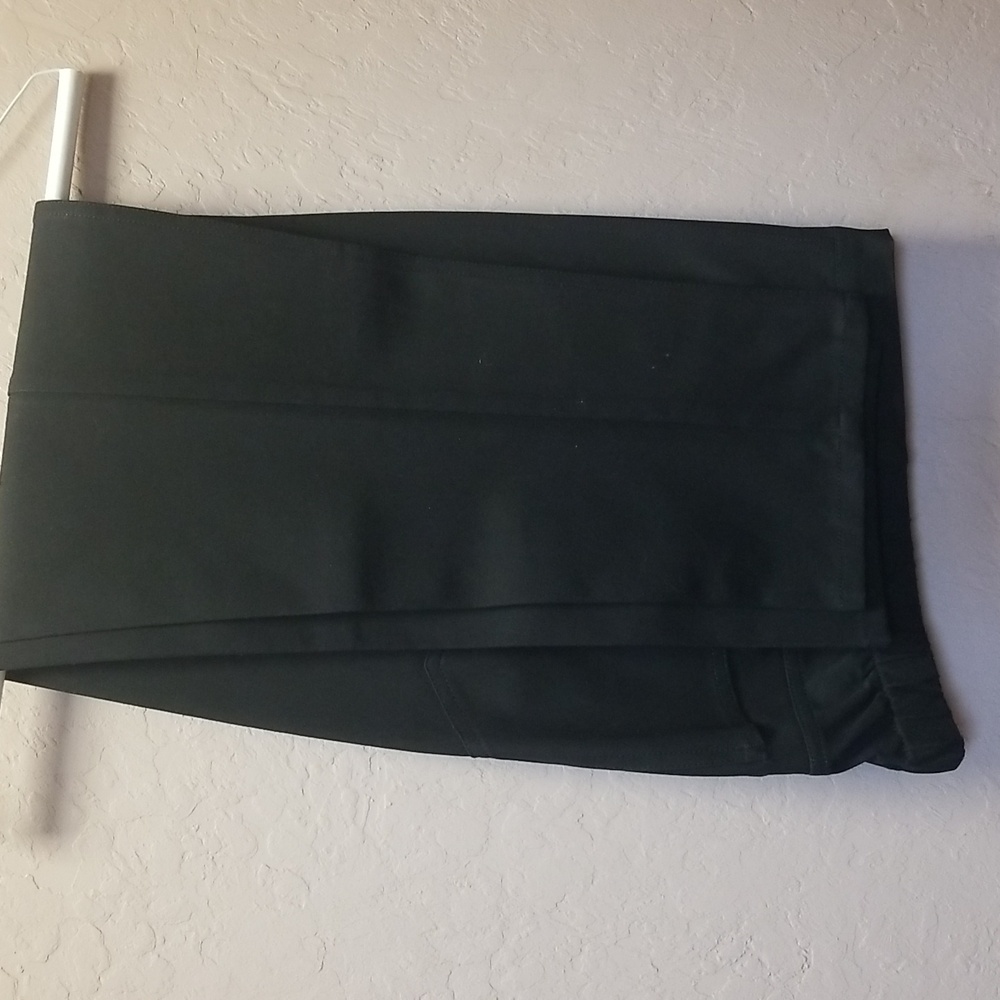 ISAAC MIZRAHI LIVE Sz 8 Black straight leg pull on slacks EUC, CL # 142